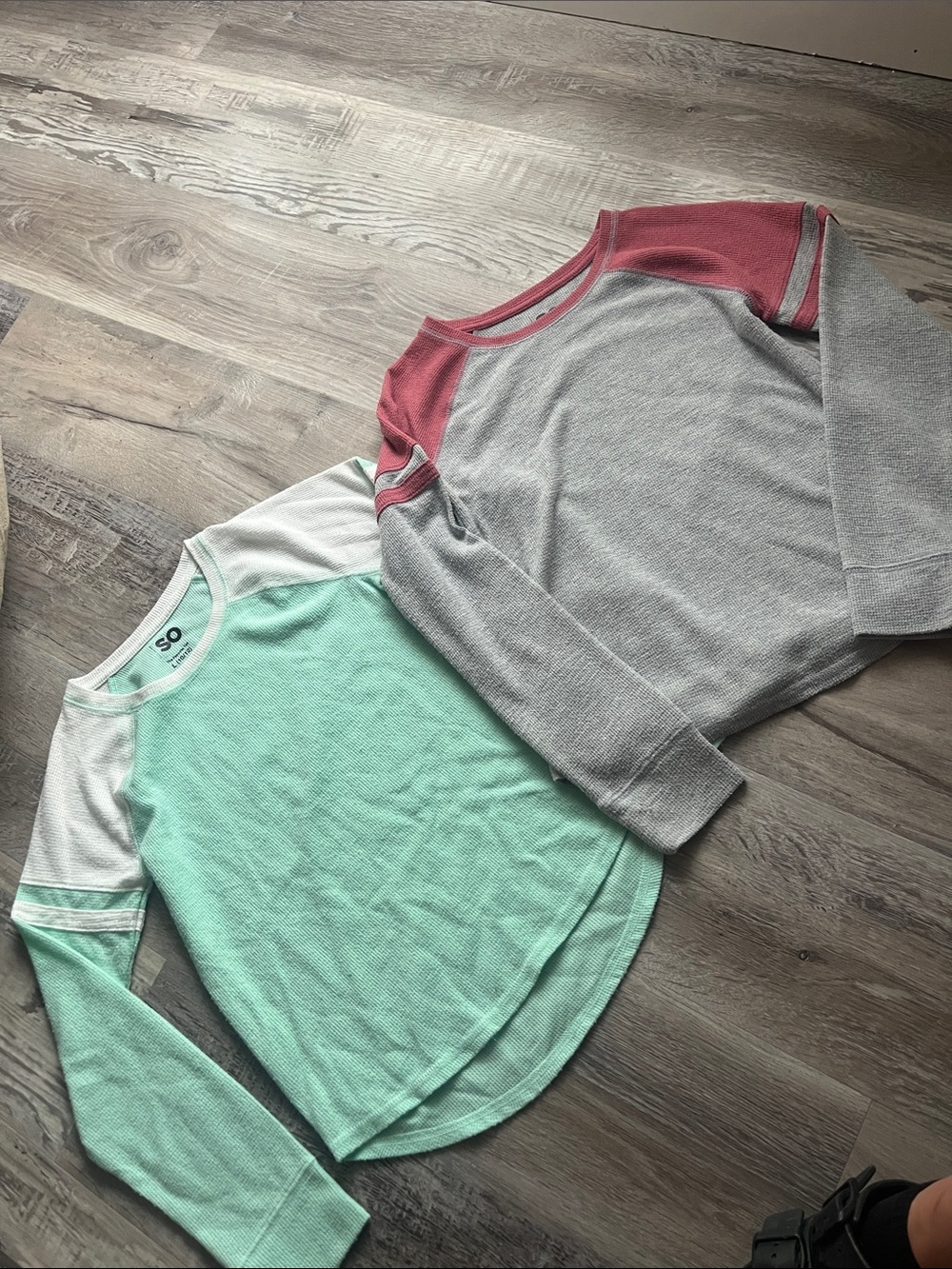 SO Kids Mint & Gray Raglan Long Sleeve Top - Mint/Gray Large (10/12) BOTH